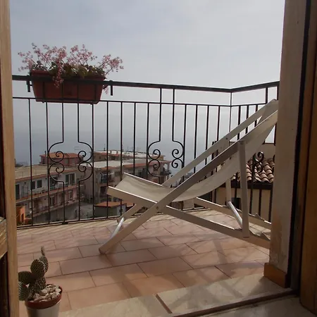 Il Melograno Apartment *